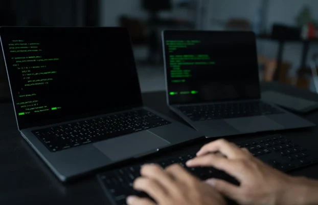 چگونه یک سیستم مانیتورینگ می‌تواند اختلالات اینترنتی را شناسایی کند؟
